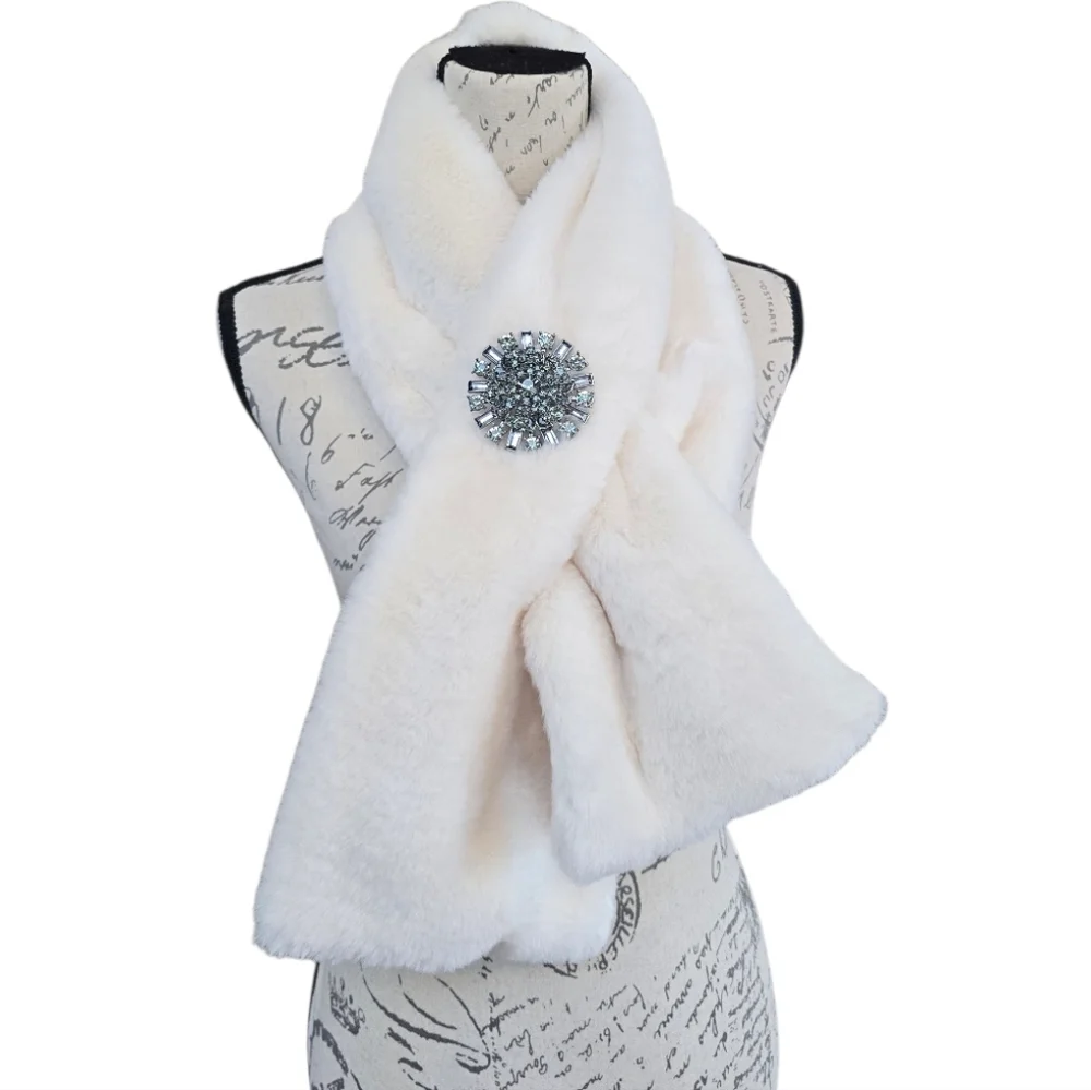 Apparis Bambi Faux Fur Winter White Pull Through Rectangle Scarf